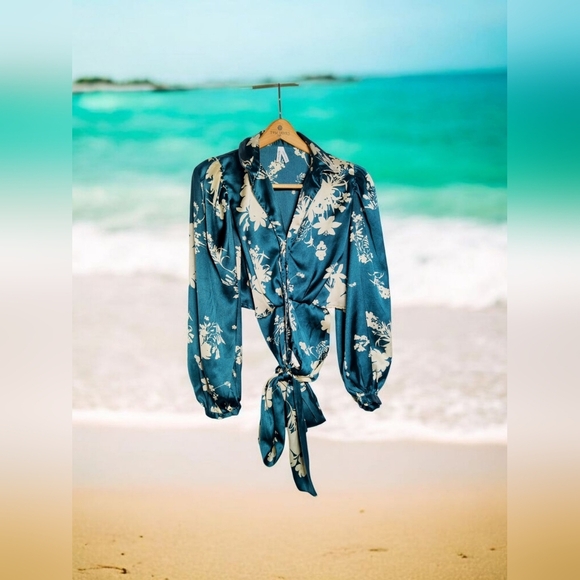 Live 4 Truth Sz M Blue Wrap Around Halter Top Satin Floral - Picture 1 of 6